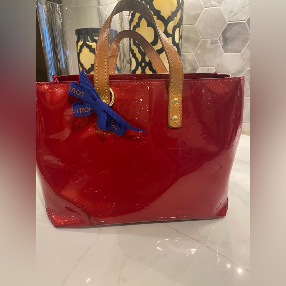 Louis Vuitton Vernis Reade PM